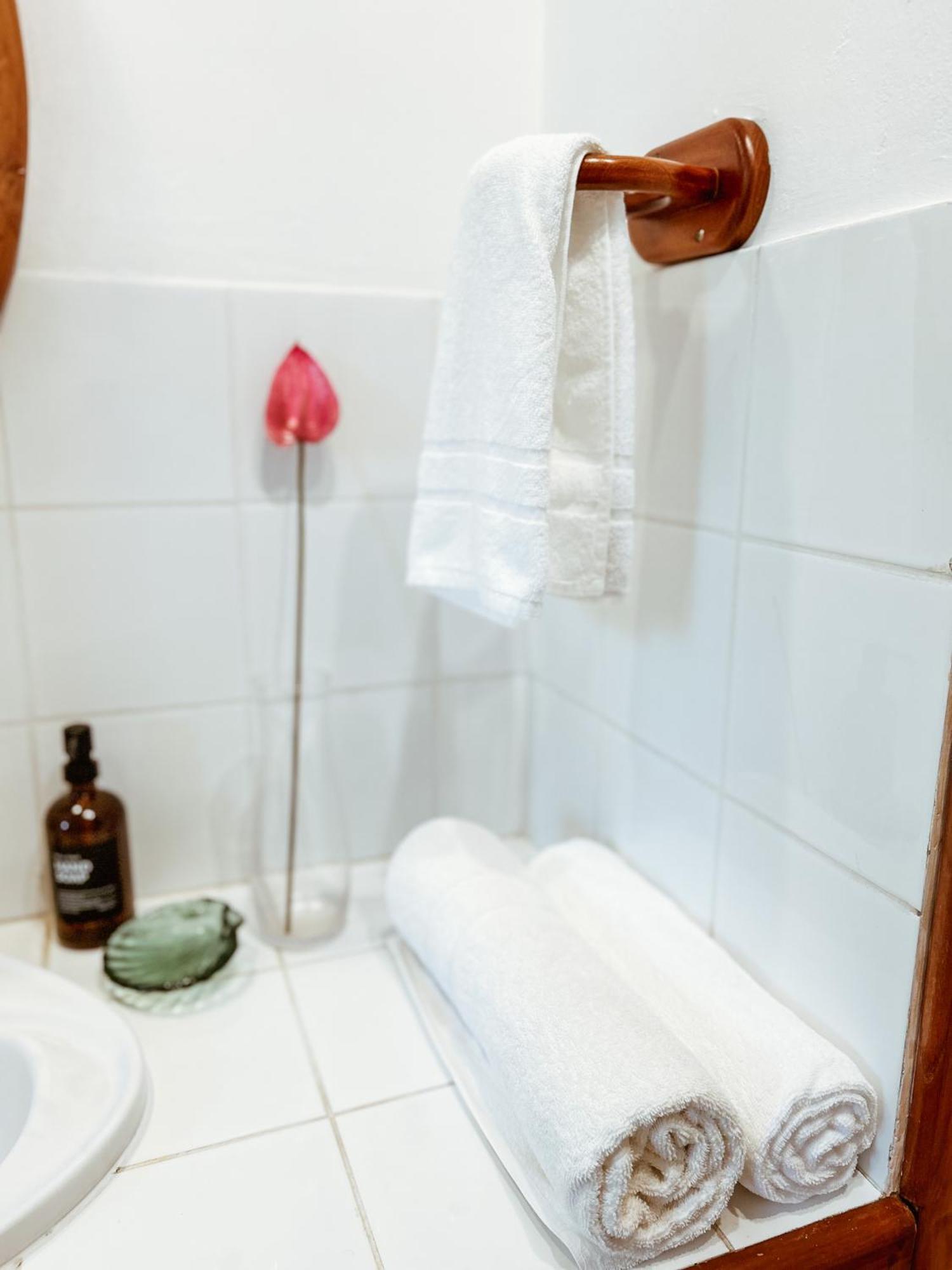 קאפ מאלורו Chic Home With Private Pool, 1 Min To Beach מראה חיצוני תמונה